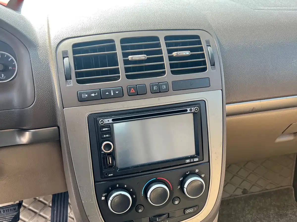 Buick GL8 2013 2.4L Comfort Edition фото 8