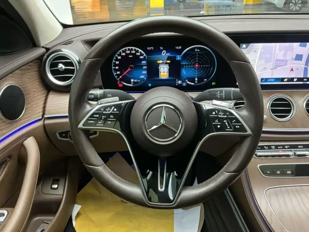 Mercedes-Benz E-Class 2022 Second Facelift E 300 L Fashion фото 8