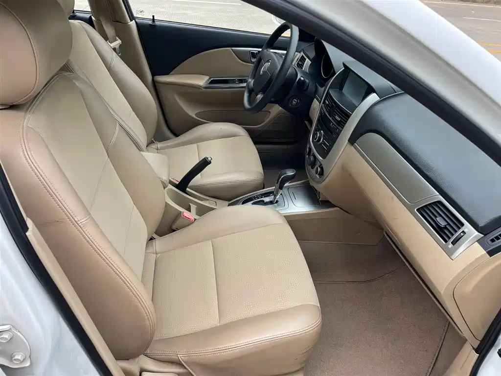 Buick Excelle 2013 1.5L Automatic Classic фото 5