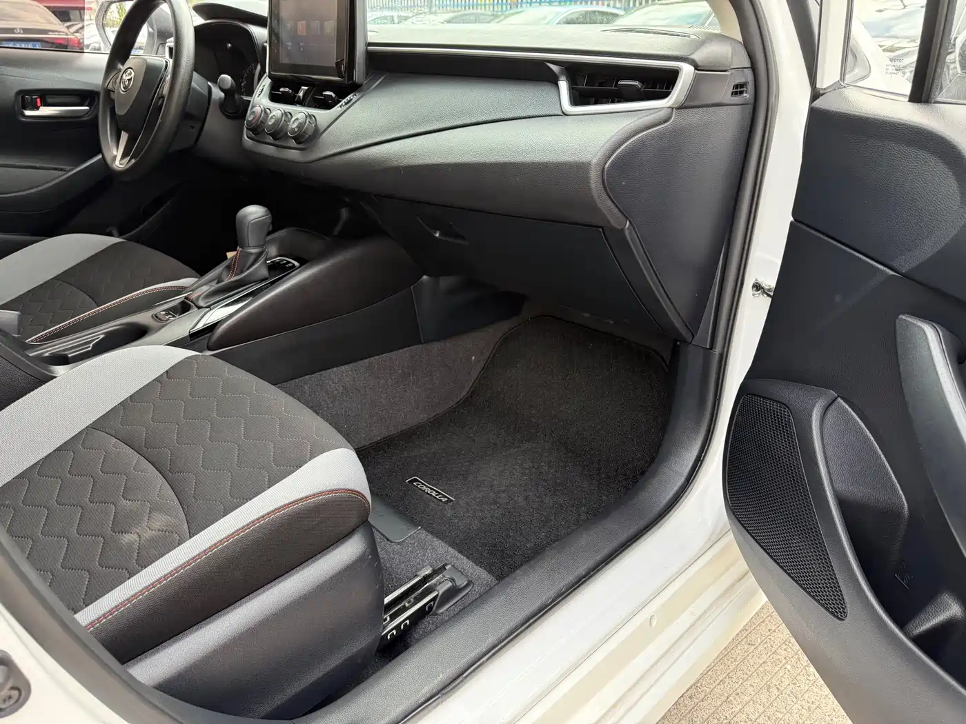 Toyota Corolla 2024 Model 1.2T Pioneer Edition фото 14