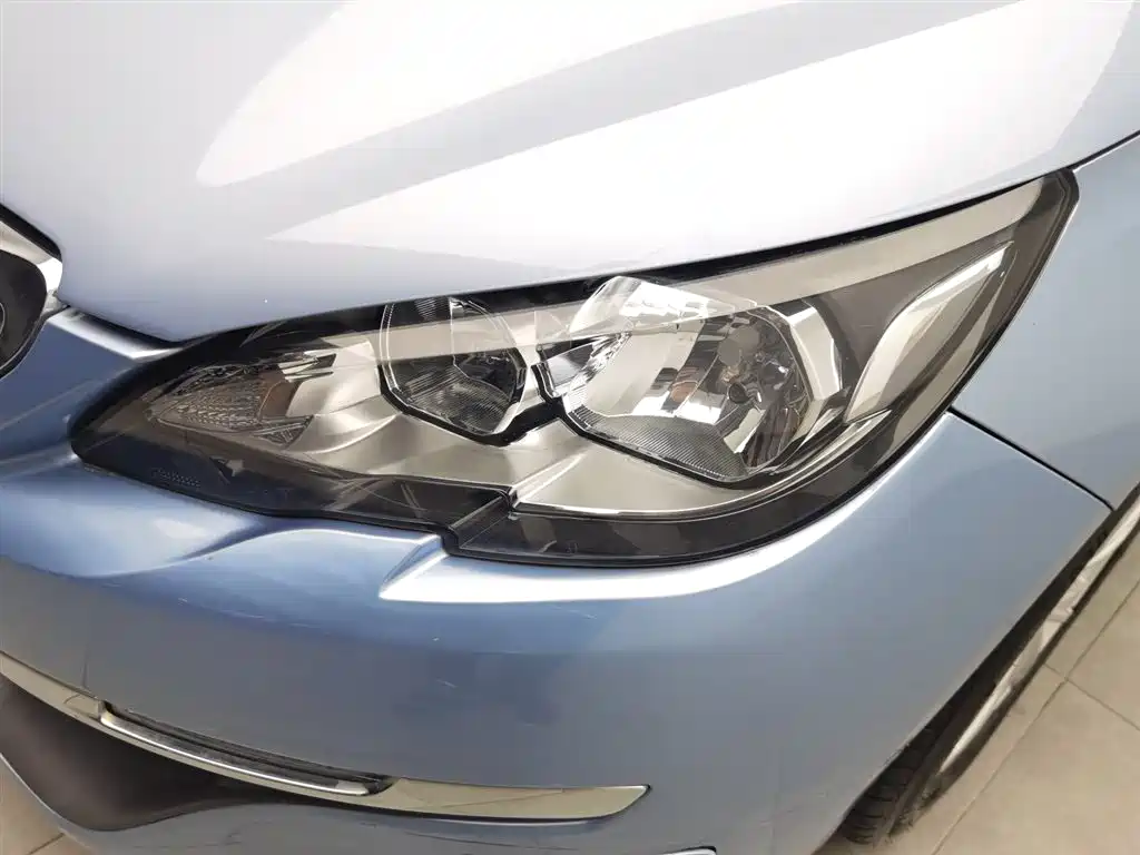 Peugeot 308S 2015 1.2T Auto Dynamic Edition фото 7