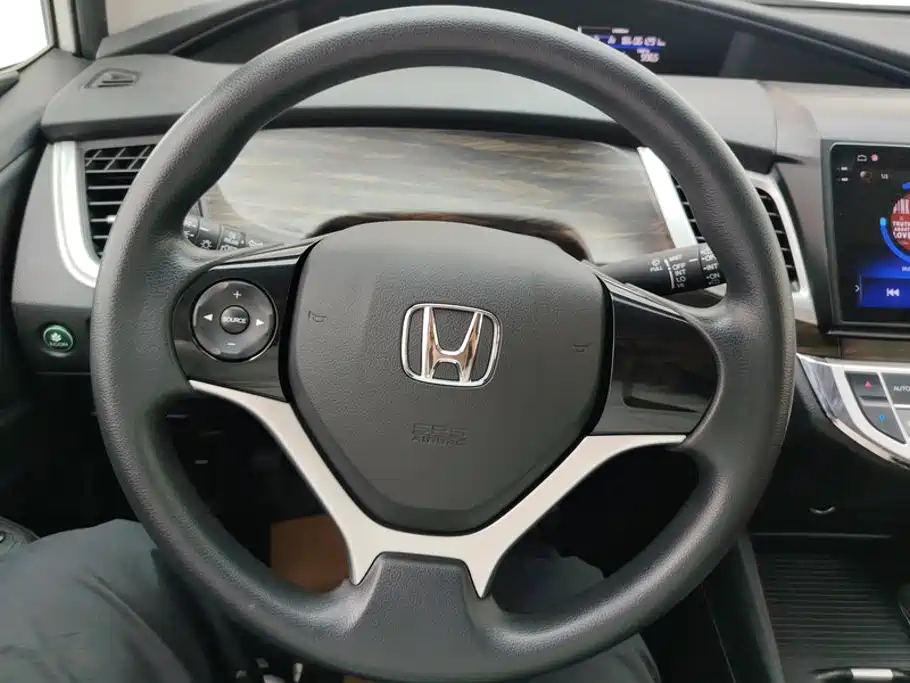 Honda Jade 2018 2017 1.8L Automatic Comfort Edition 5-seater