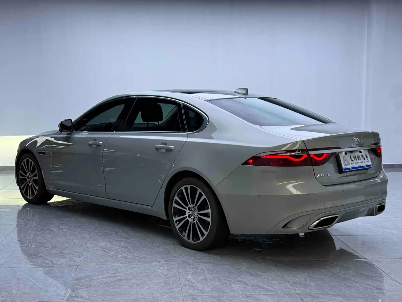 JAGUAR XFL