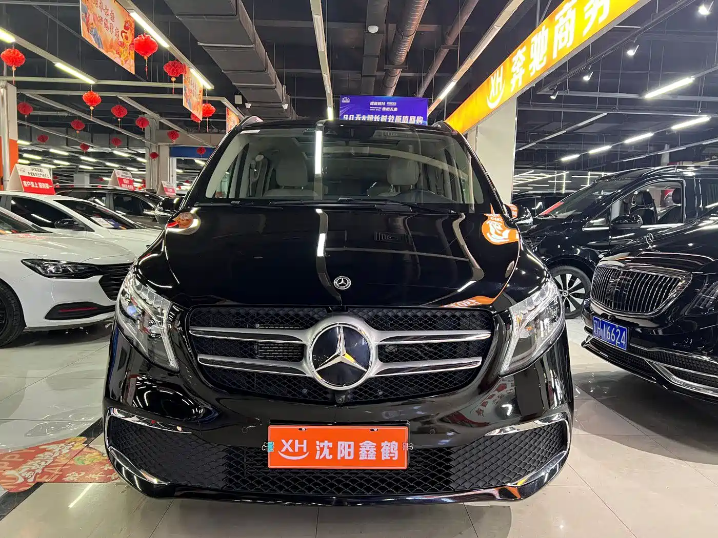 Mercedes-Benz V-Class 2022 V 260 L Long Wheelbase Prestige Edition фото 2