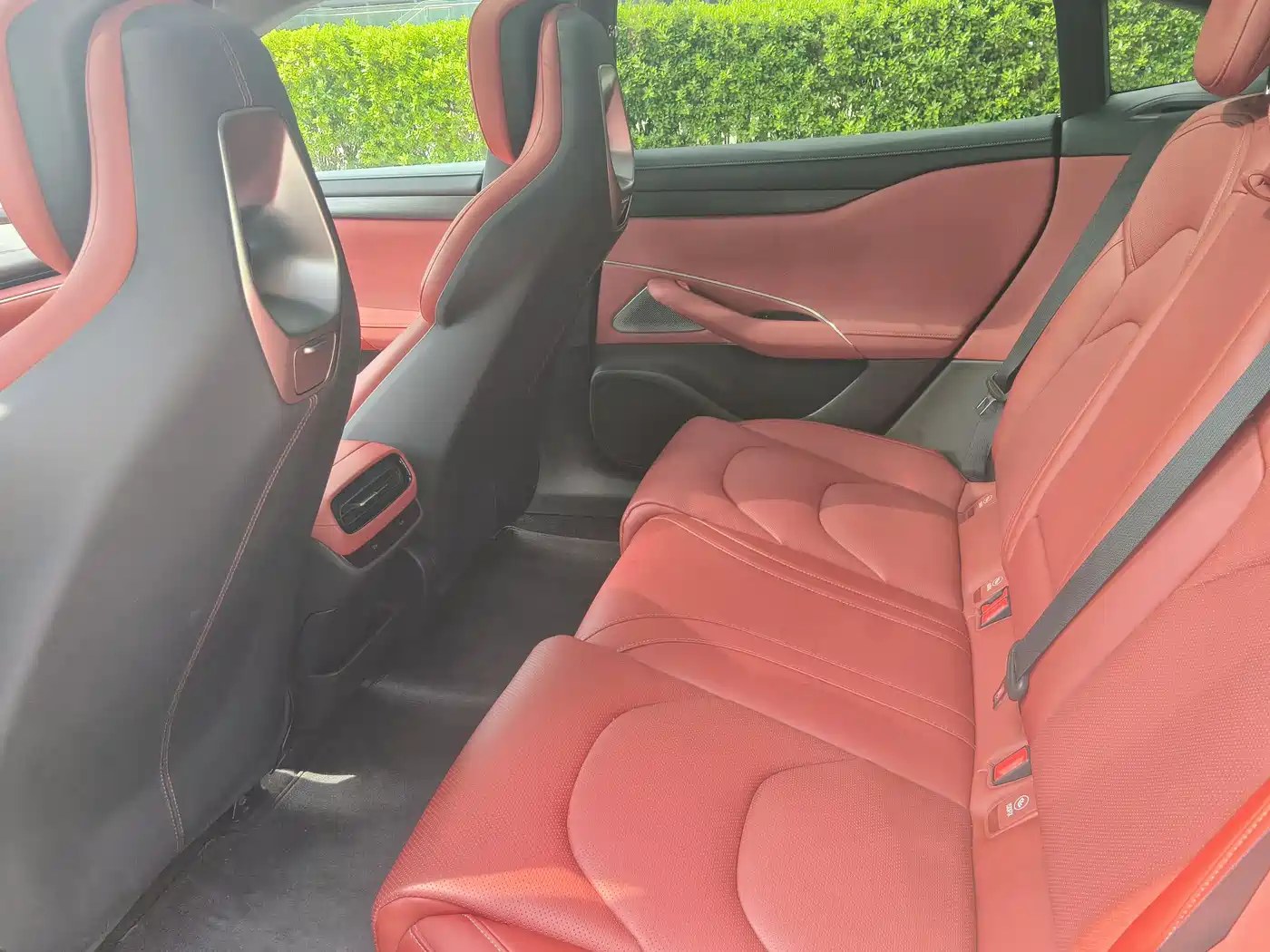 Xiaomi Auto Xiaomi SU7 2024 AWD Extended Range Advanced Smart Driving Max Edition фото 9