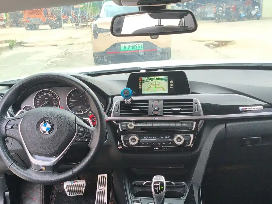 BMW 3 Series 2017 320Li M Sport фото 10