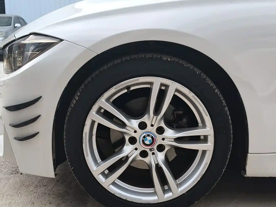 BMW 3 Series 2017 320Li M Sport фото 7