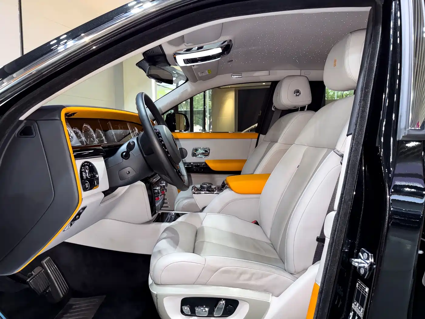 Rolls-Royce Phantom 2023 2024 Long Wheelbase Series II
