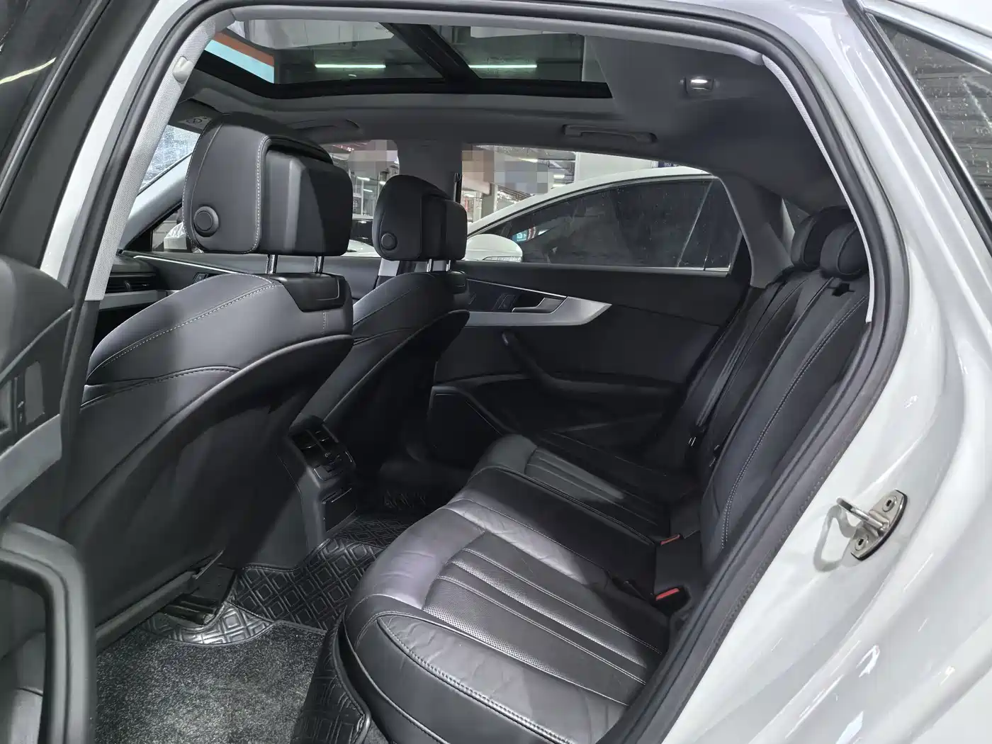 Audi A4L 2020 40 TFSI Fashion Dynamic Edition фото 12