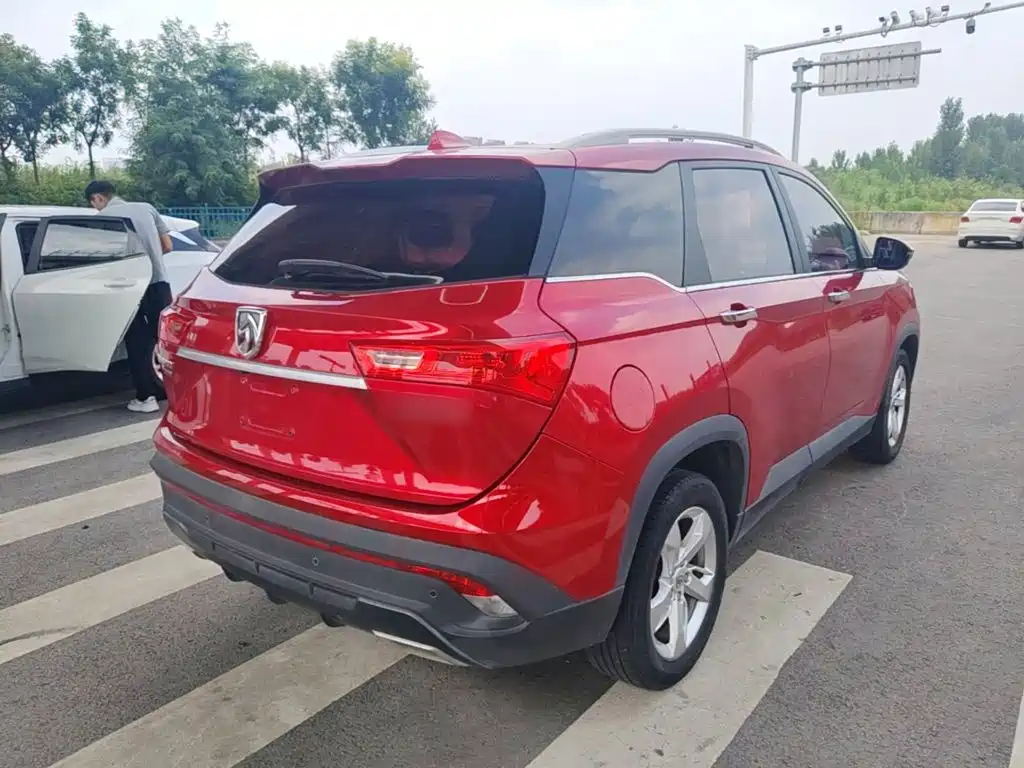 Baojun 530 2018 2018 1.5T Manual Luxury (China V)
