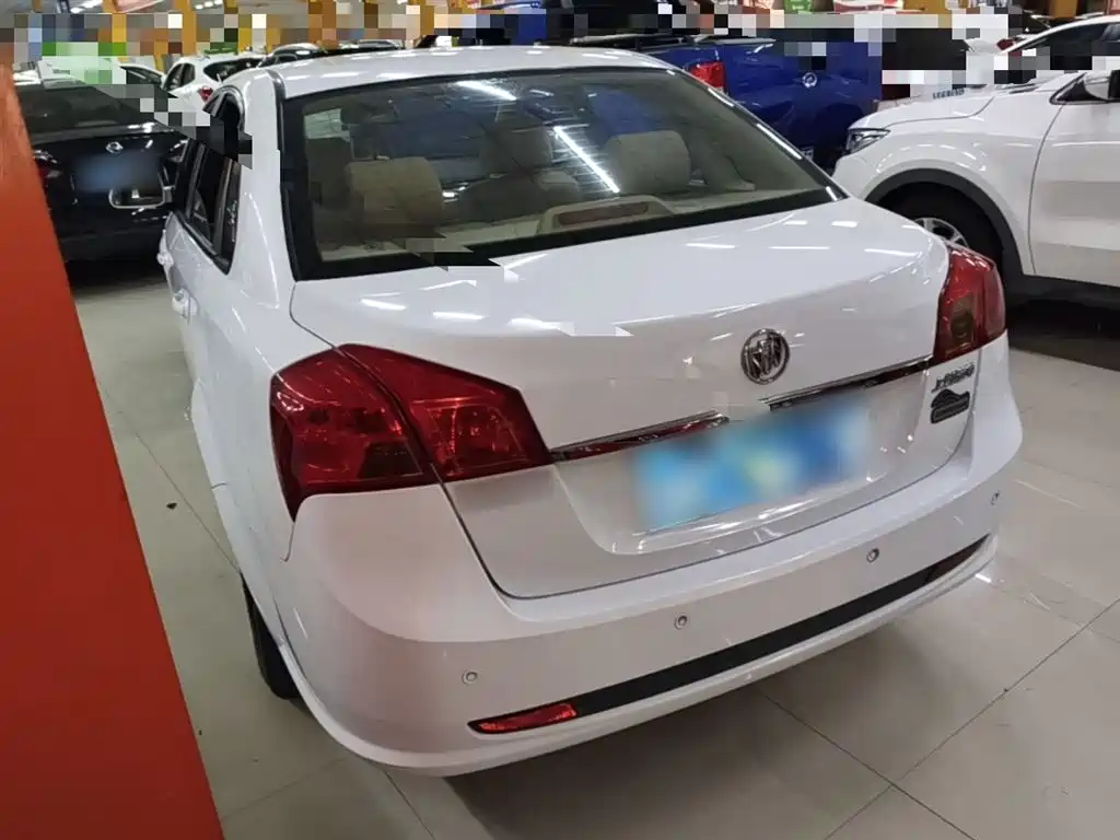 Buick Excelle 2013 1.5L Automatic Exclusive фото 5