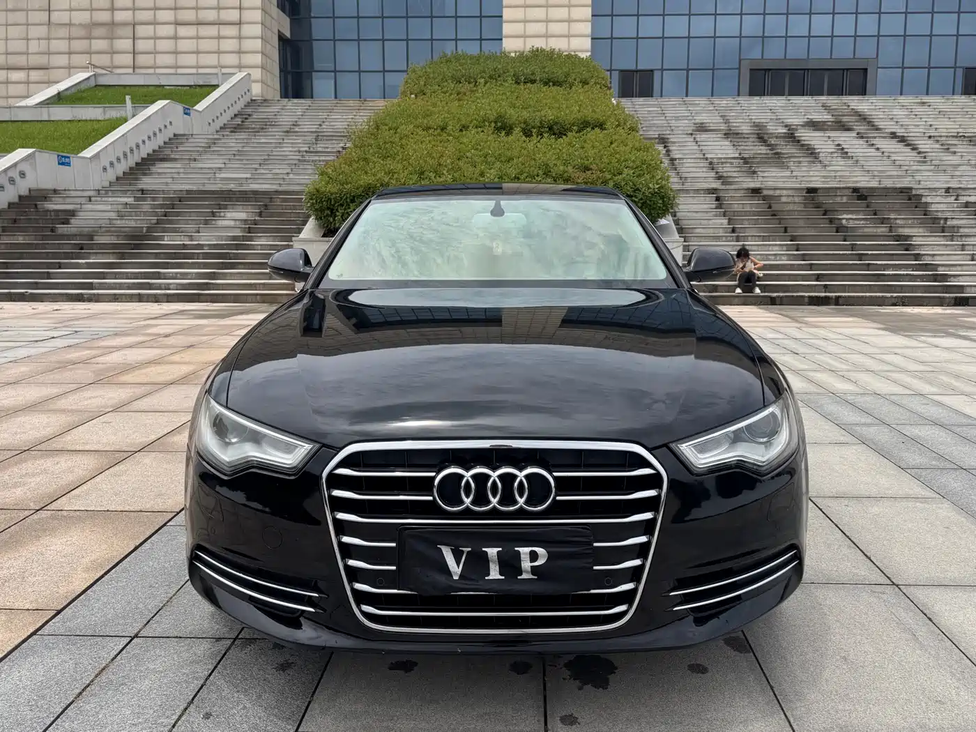 Фото 2 - Audi A6L