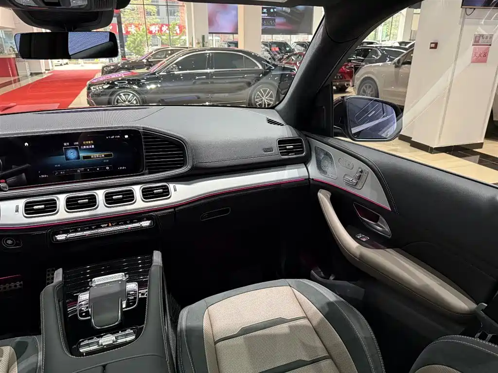 Mercedes-Benz GLE AMG 2020 AMG GLE 63 4MATIC+ фото 22