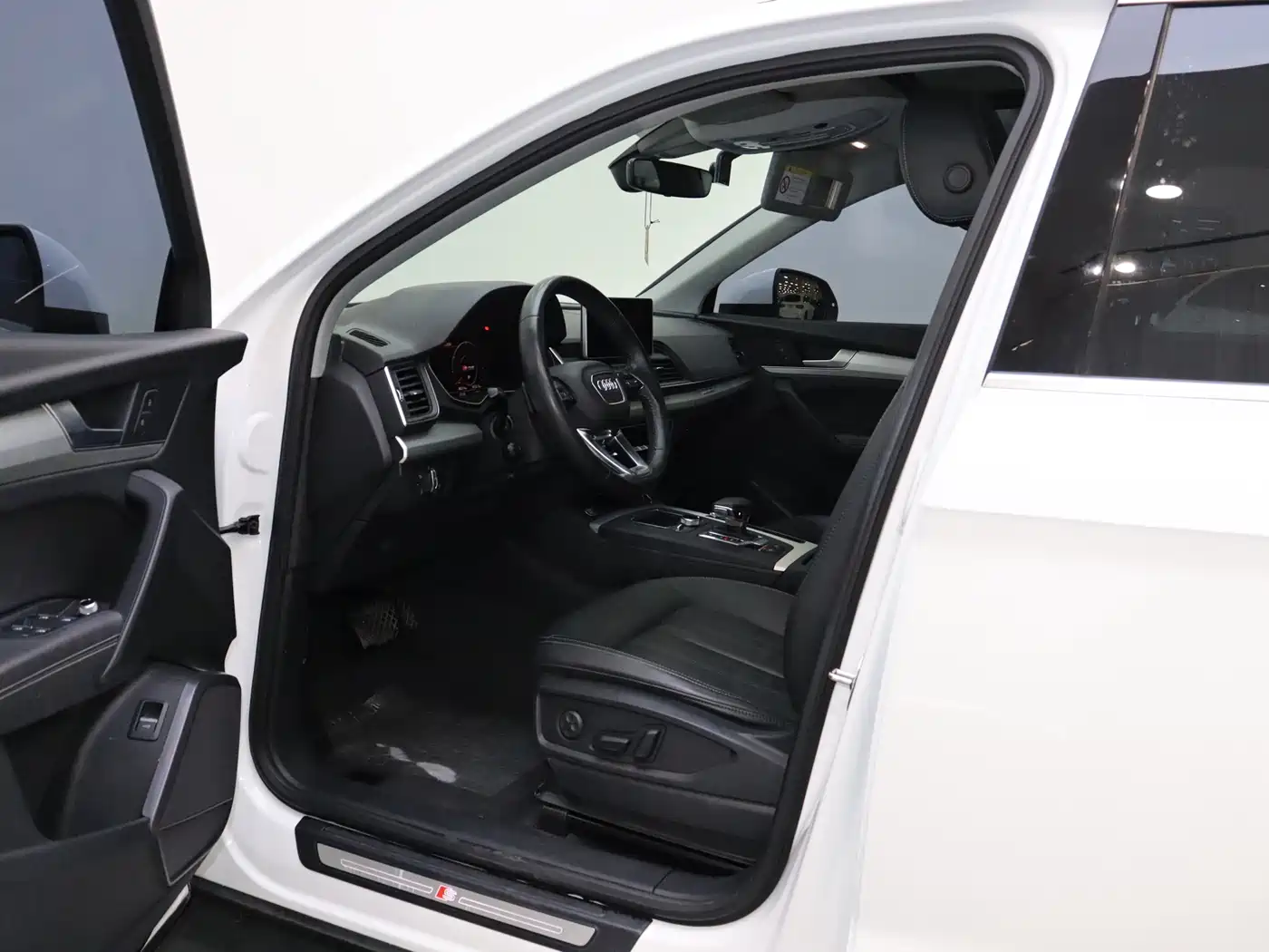 Audi Q5L 2020 40 TFSI Prestige Fashion фото 14