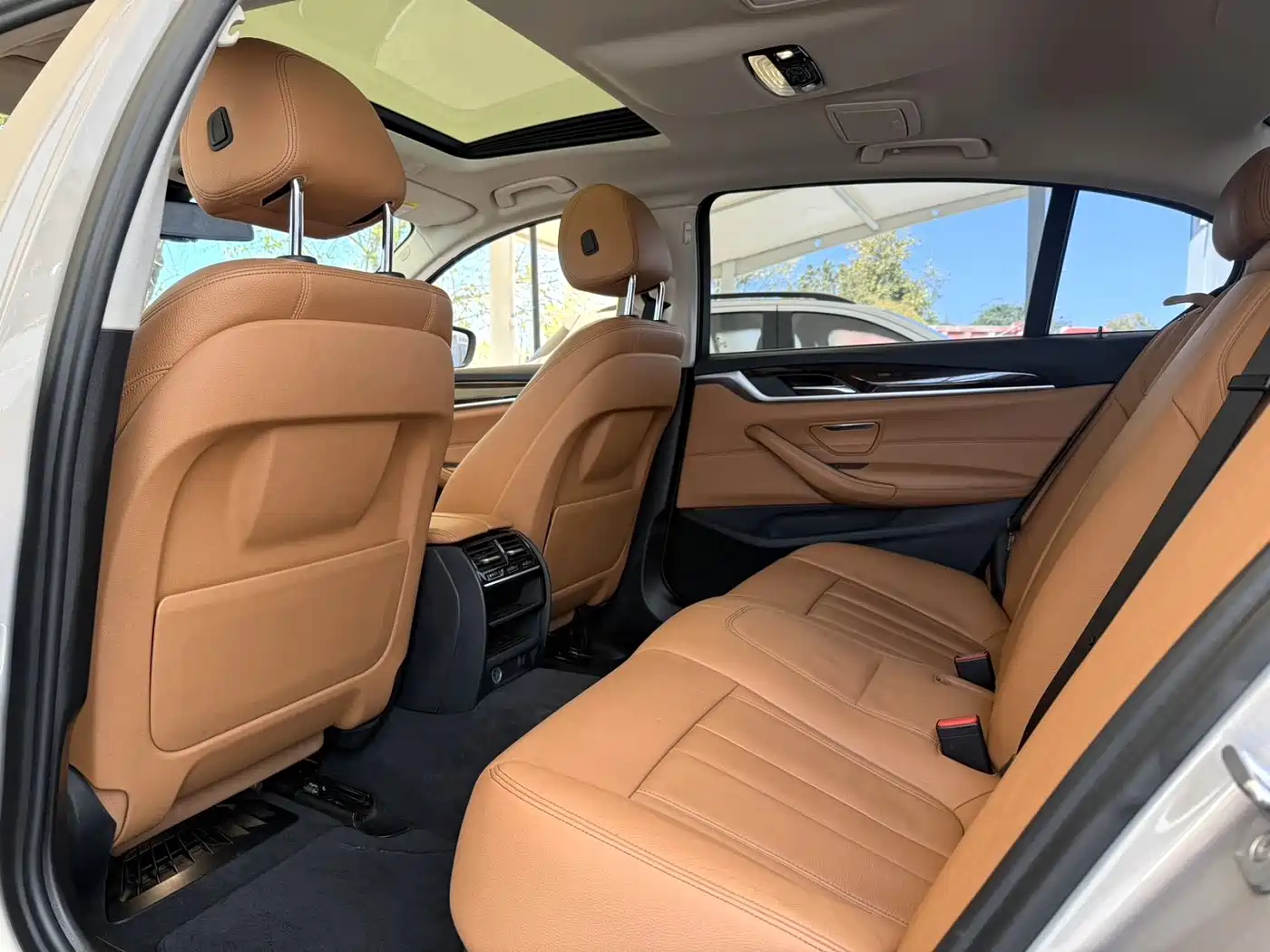 BMW 5 Series 2018 528Li Launch Special Edition фото 7