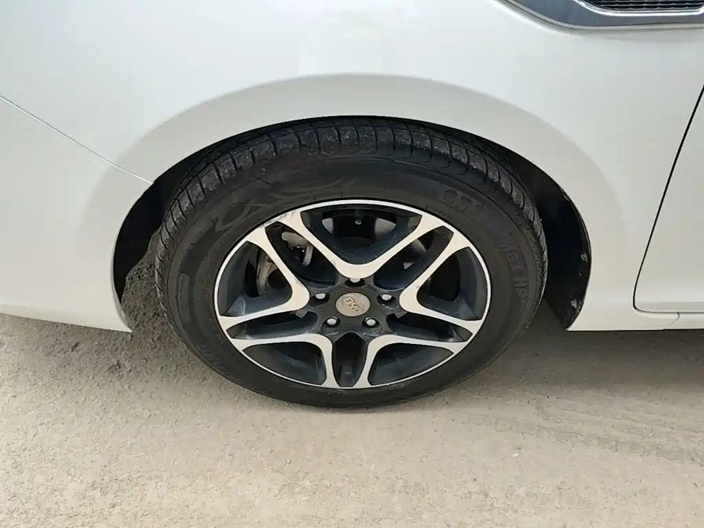 BYD G5 2014 2014 1.5TID Automatic Premium