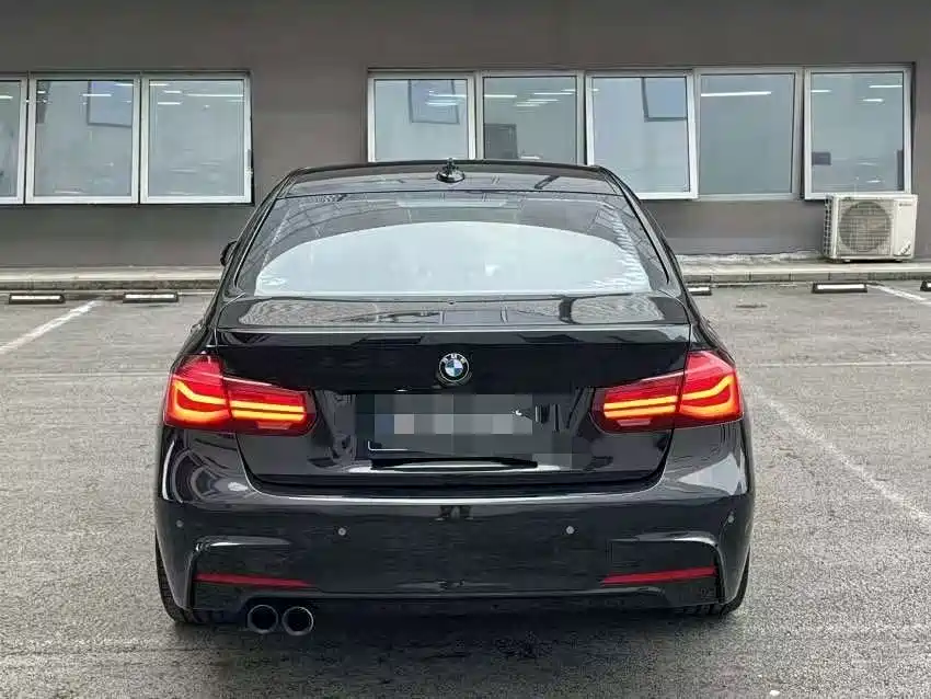 Фото 8 - BMW 3 Series