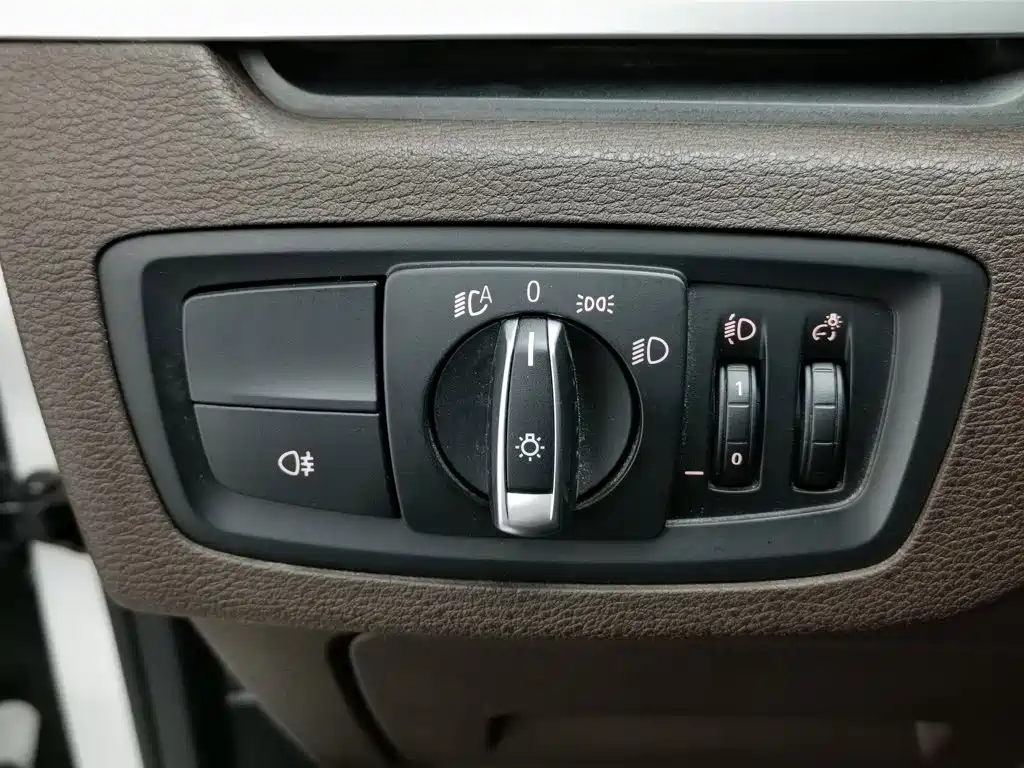 Фото 21 - BMW X1