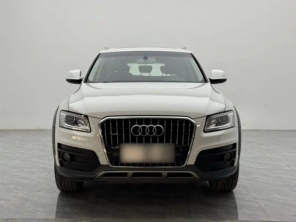 Audi Q5 2018 2017 Plus 40 TFSI Technology