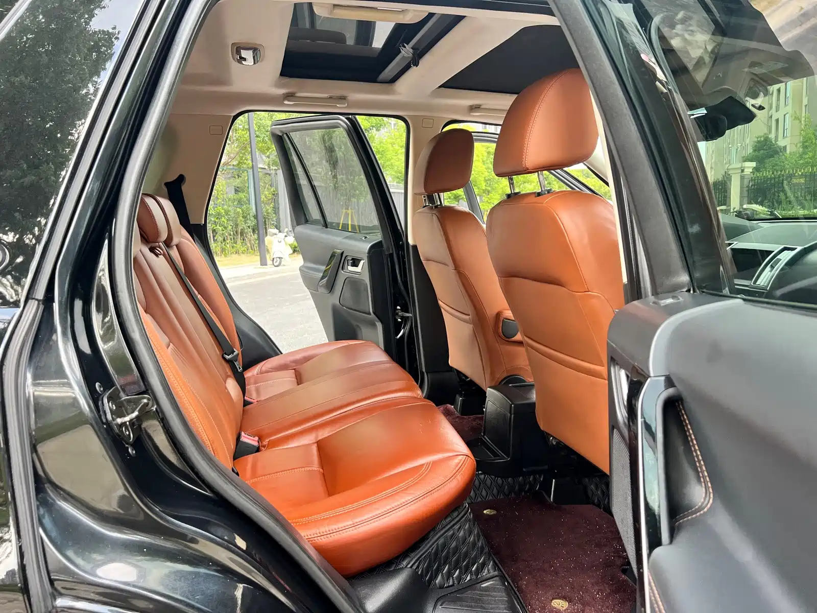 Фото 14 - Land Rover Freelander 2