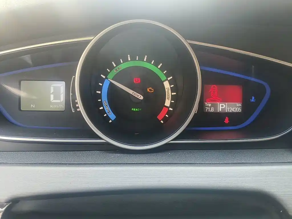 Roewe e550 2016 2016 Exclusive Edition