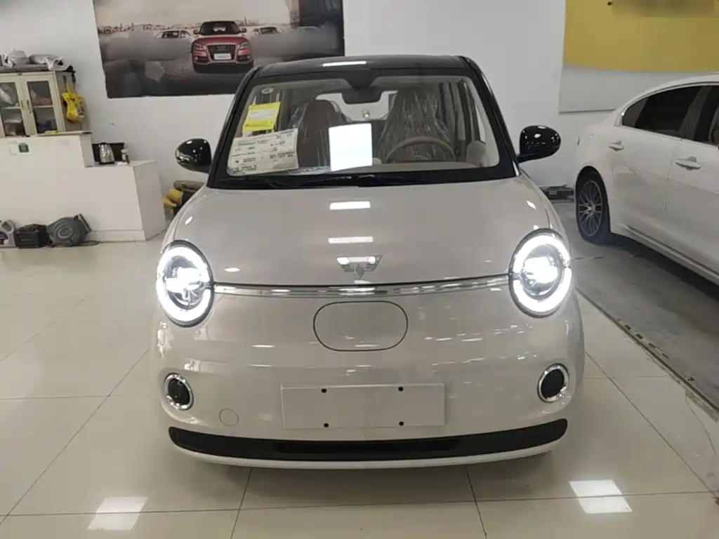 Wuling Motors Hongguang MINIEV 2026 2025 Premium Edition