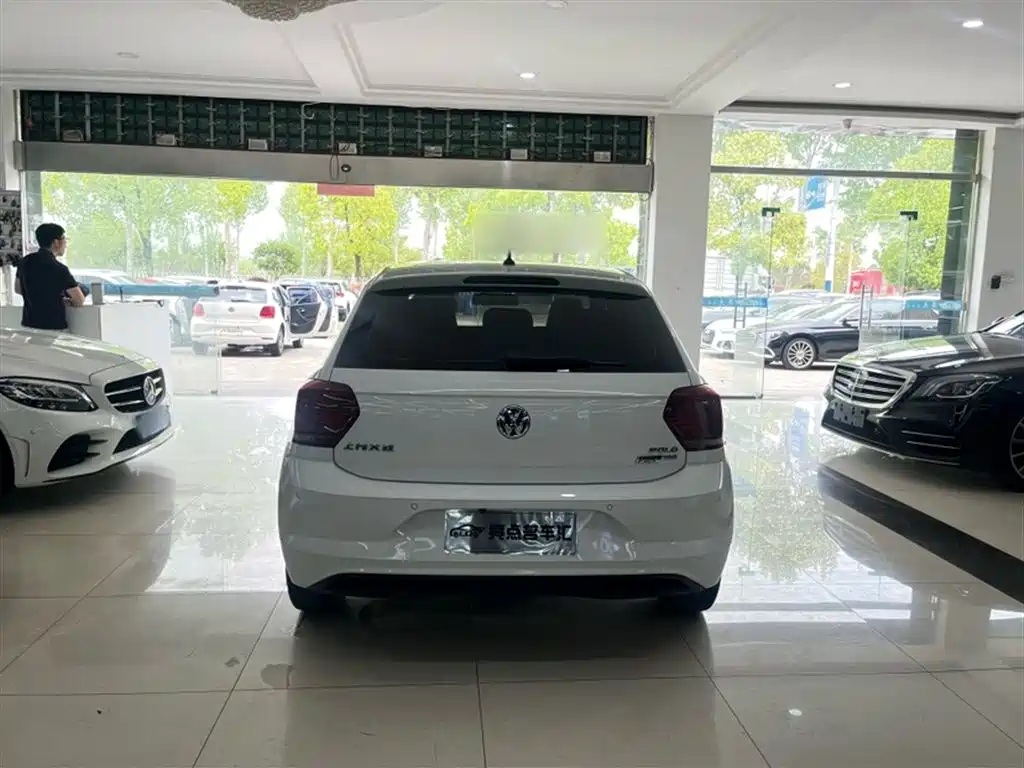 Volkswagen Polo 2019 Plus 1.5L Automatic Colorful Tech Edition фото 8