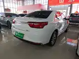 Фото 7 - Geely Vision
