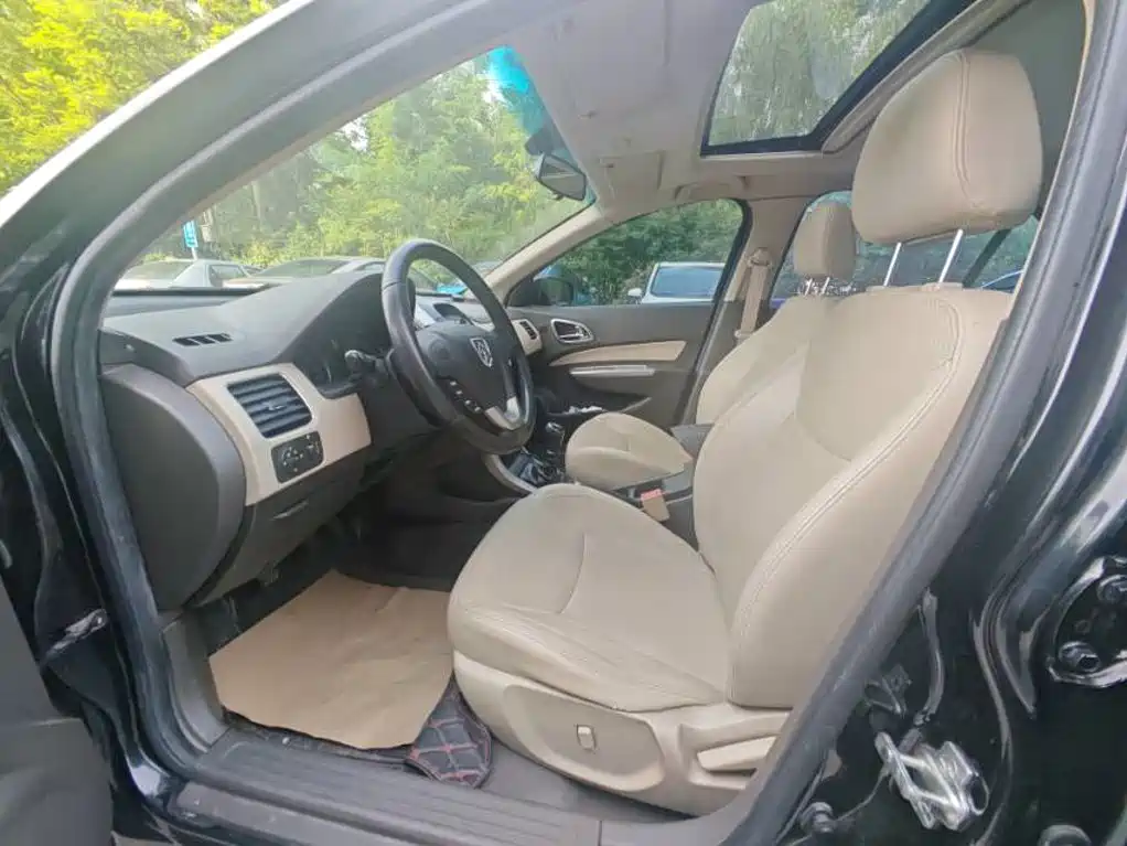 Baojun 630 2014 2013 1.8L Manual Elite