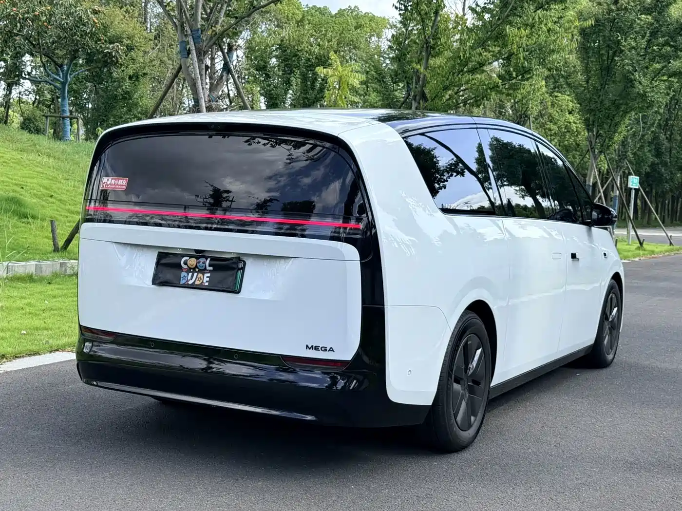 Li Auto MEGA 2024 2024 Ultra