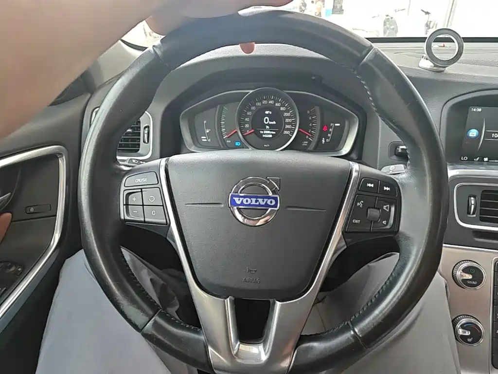 Volvo S60 2015 2015 S60L 2.0T Smart Vision