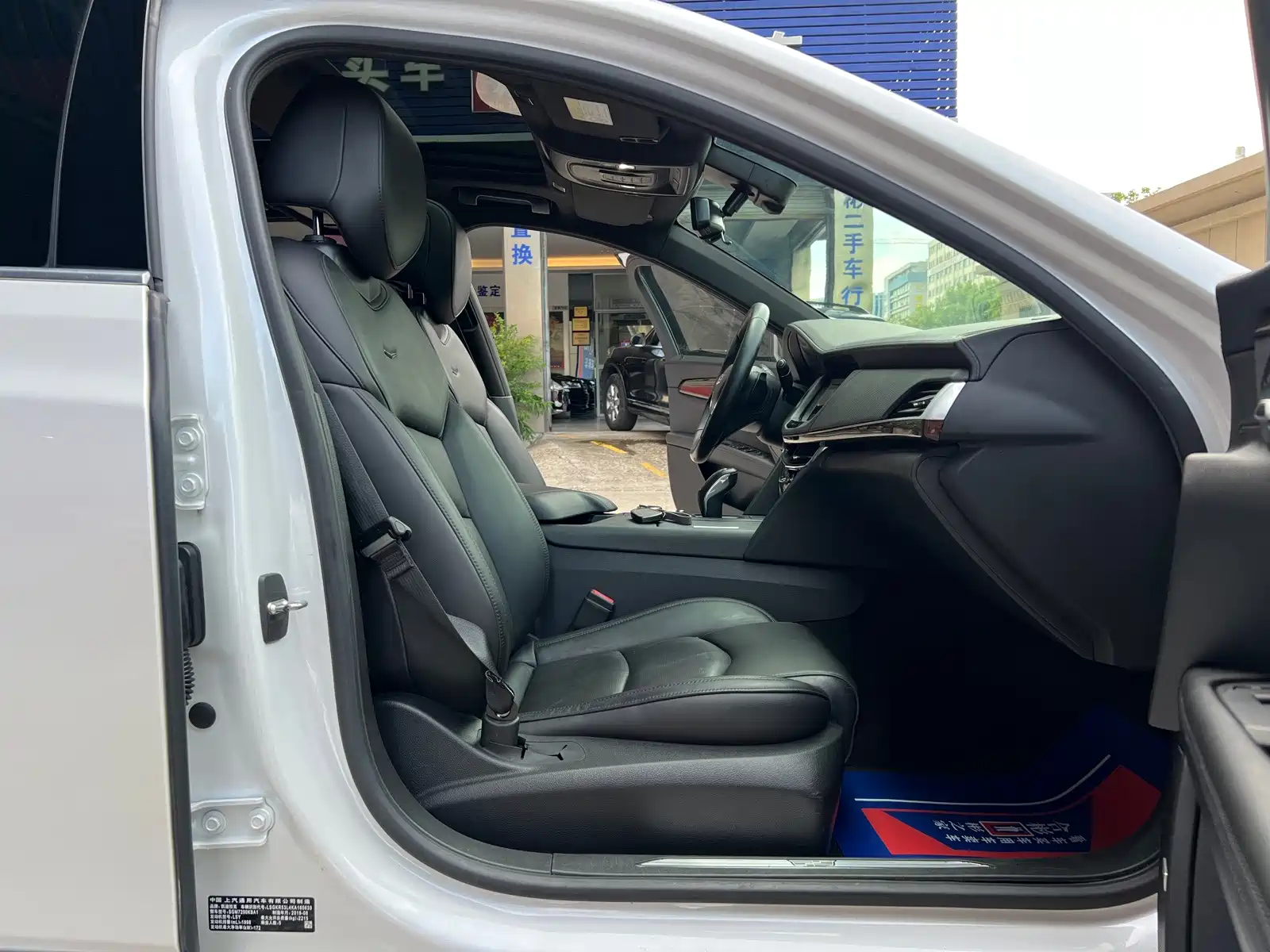 Фото 20 - Cadillac CT6