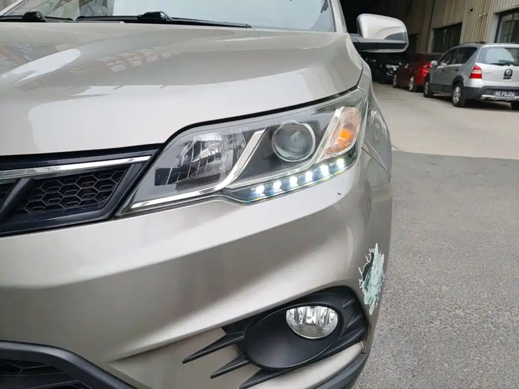 Soueast DX3 2018 2018 1.5L Manual Premium