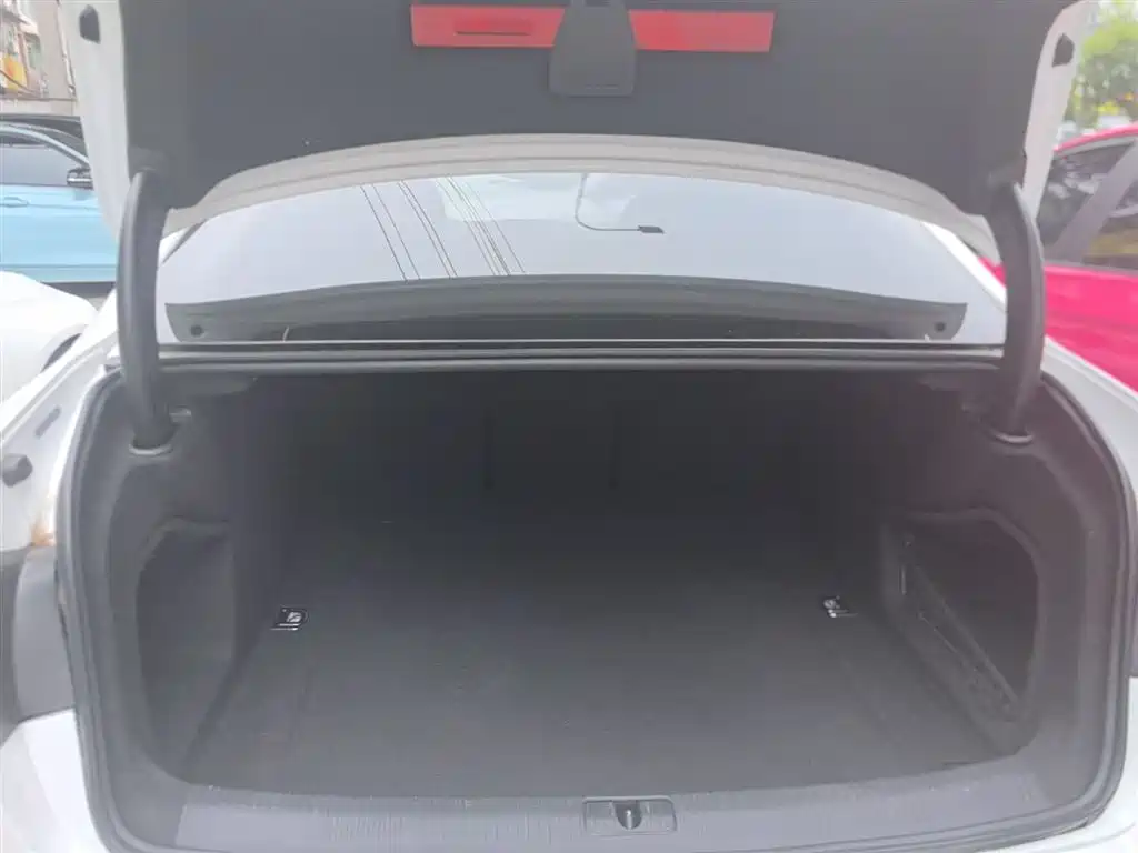 Audi A4L 2018 30th Anniversary 40 TFSI Progressive фото 19