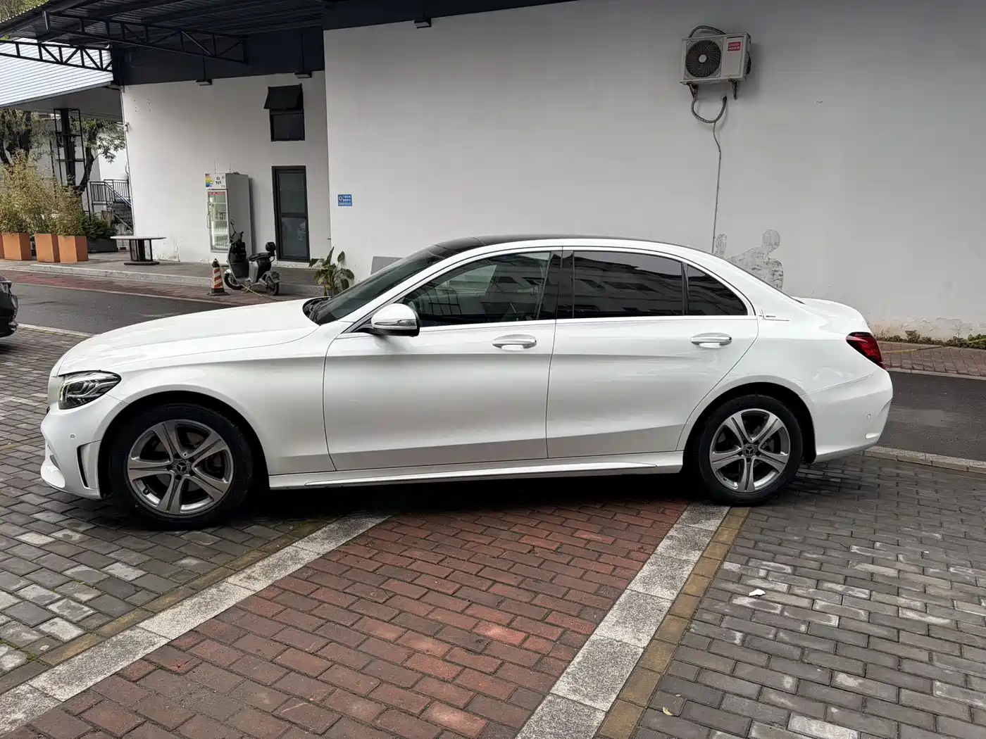 Mercedes-Benz C-Class 2021 C 260 L Sport Edition фото 4