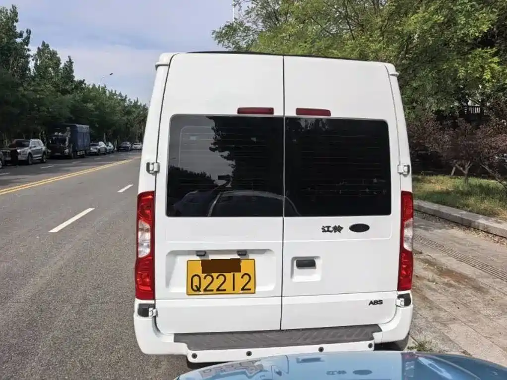 Ford New Generation Transit 2015 2009 Model 2.4T Diesel Multi-purpose Short Wheelbase Low Roof Duratorq