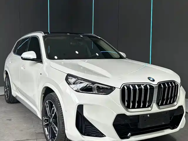 BMW X1 2023 sDrive25Li M Sport Package — фото 3