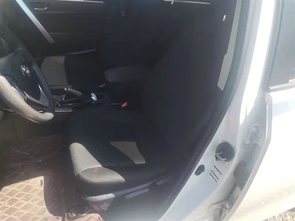 Toyota Levin 2017 Facelift Hybrid 1.8H GS E-CVT Elite Sunroof Edition China V фото 15