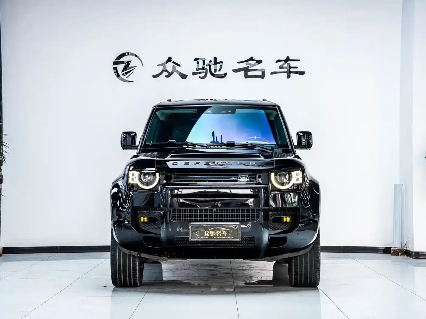 Land Rover Defender 2021 90 P400 X-DYNAMIC S фото 2