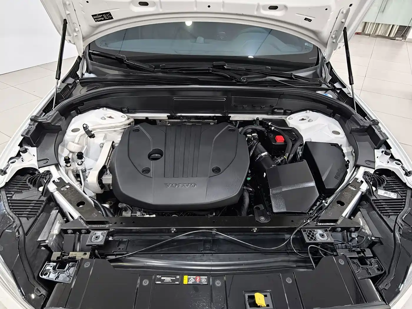 Фото 18 - Volvo XC60