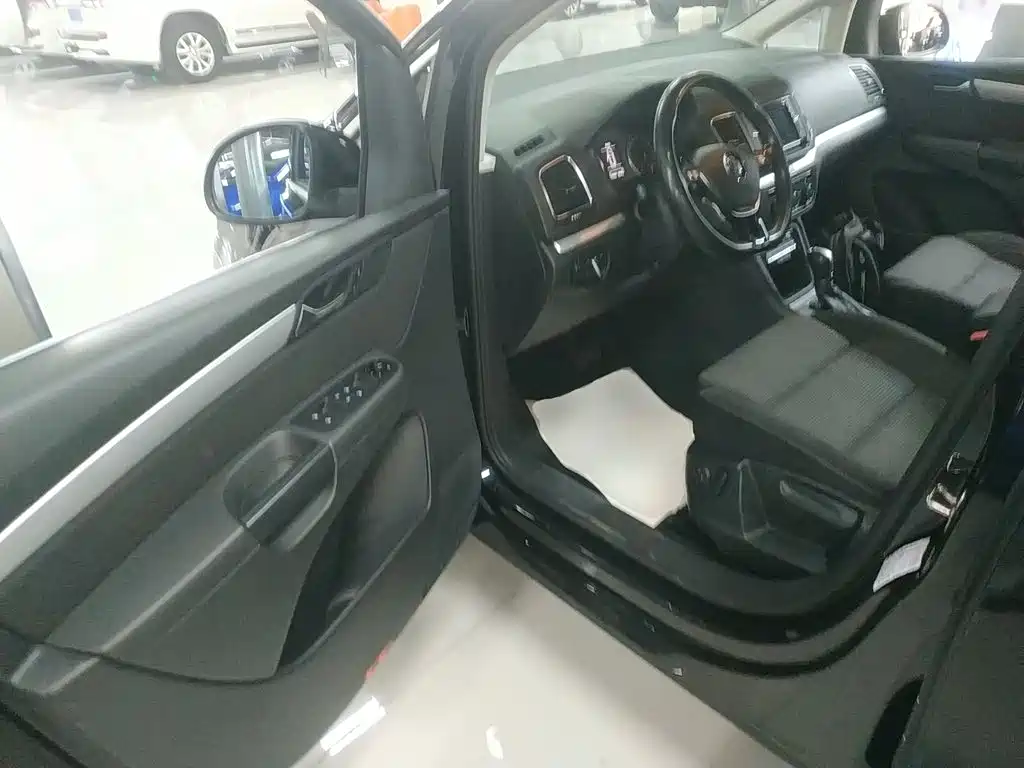 Volkswagen Sharan 2018 2018 380TSI Comfort 7-Seater