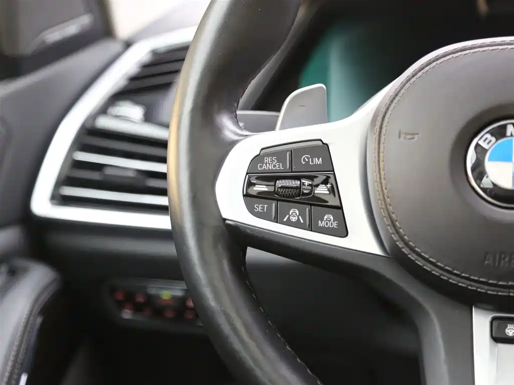 BMW X5 (Import) 2019 xDrive40i Exclusive M Sport Package фото 15
