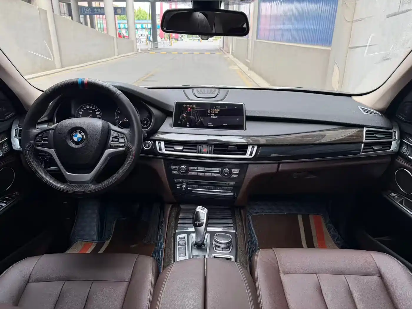 BMW X5 (Import) 2015 Model xDrive35i China Limited Edition фото 12