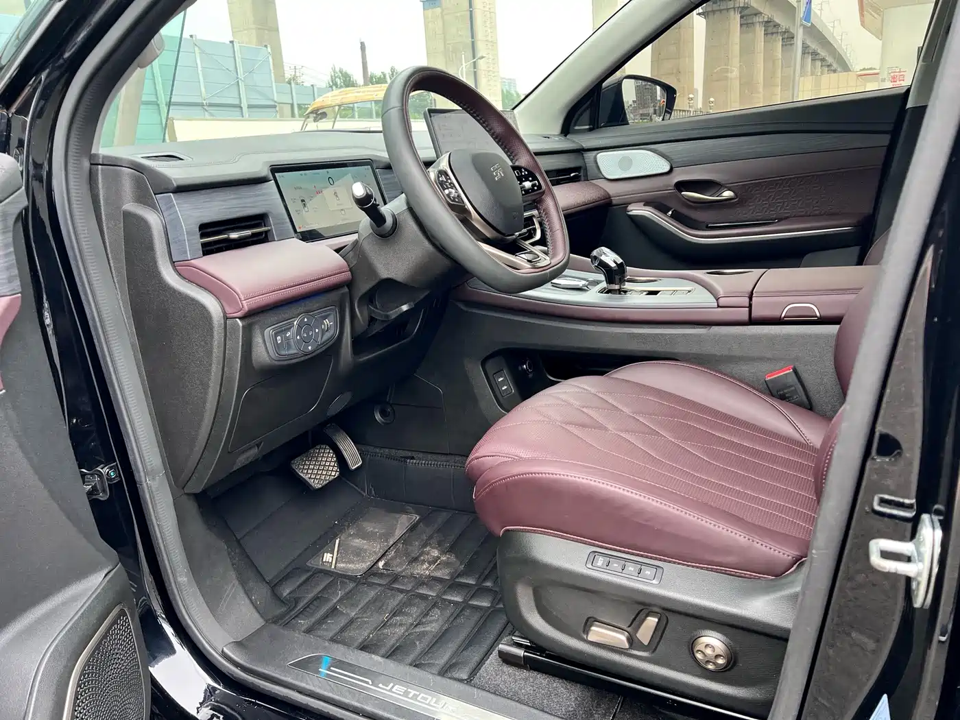 Jetour X90 PRO 2024 2024 2.0T DCT Flagship 7-Seater