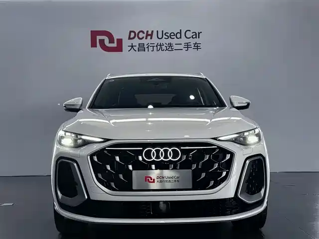Audi Q5L 2026 Model Base Version — фото 2