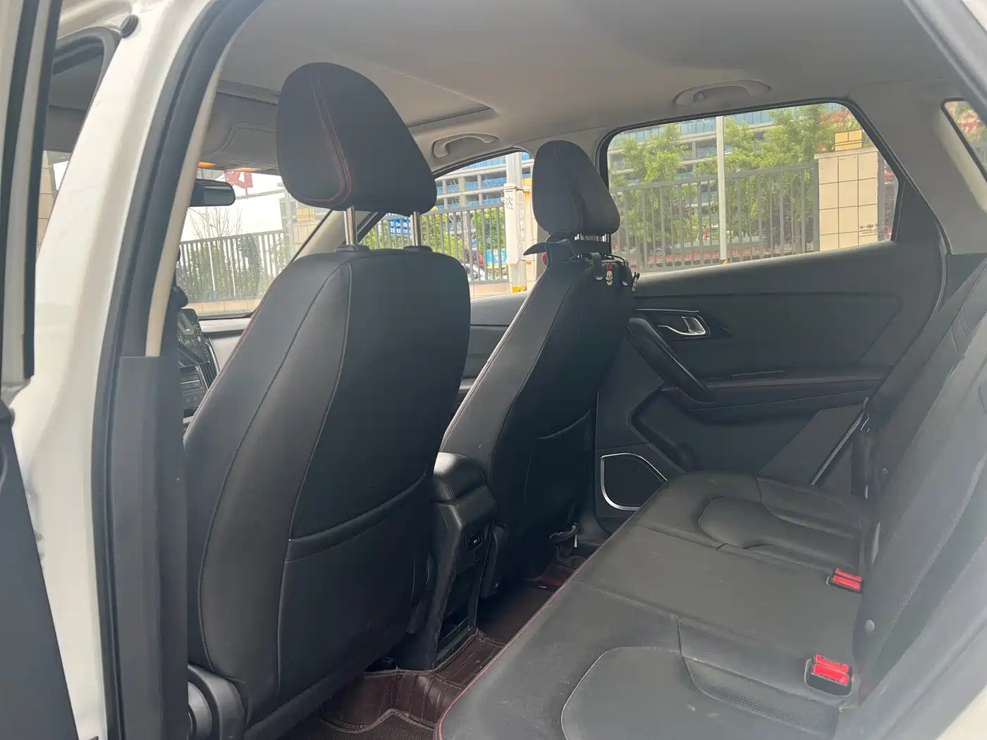 FAW Senya R7 2018 2017 Model 1.6L Automatic Smart