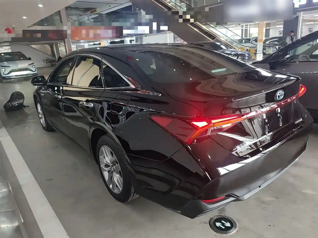 Toyota Avalon 2019 Hybrid 2.5L Luxury Edition China VI фото 5