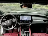 Фото 10 - Lexus RX