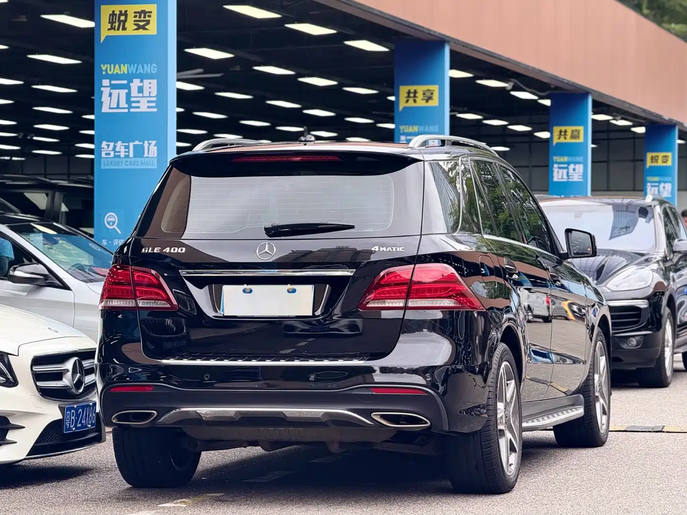 Mercedes-Benz GLE 2015 GLE 400 4MATIC фото 4