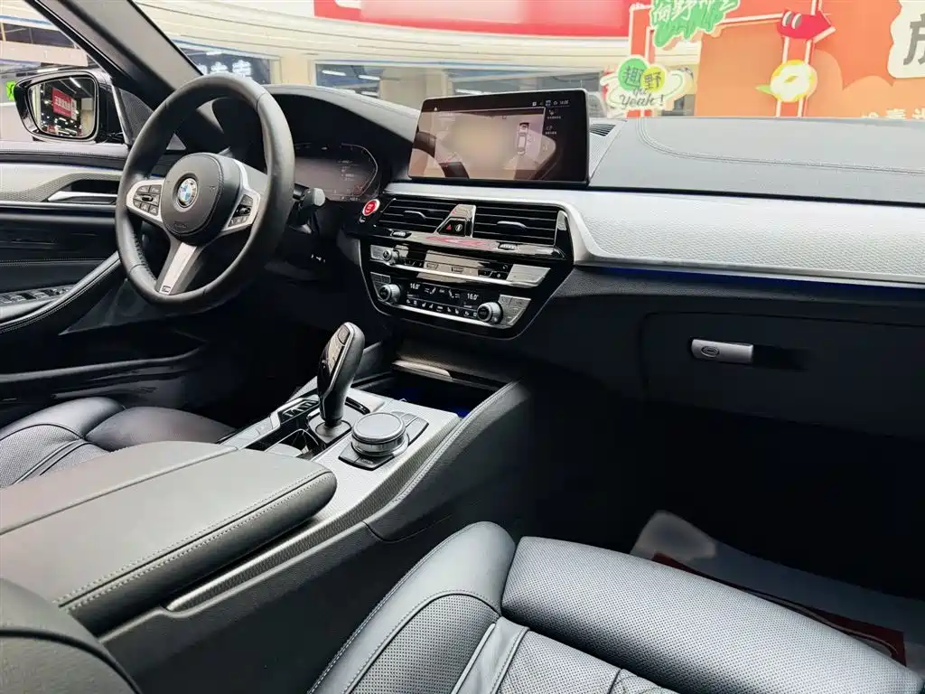 BMW 5 Series 2020 Model 530Li Executive M Sport Package фото 4
